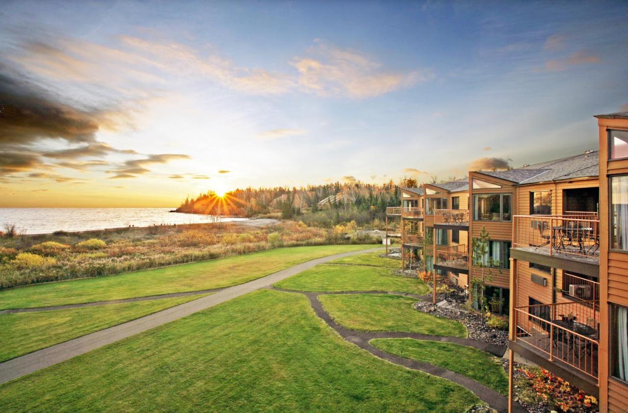 Superior Shores Resort Two Harbors Exterior photo